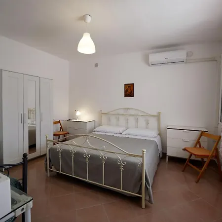 Alessandra Lecce Mare *