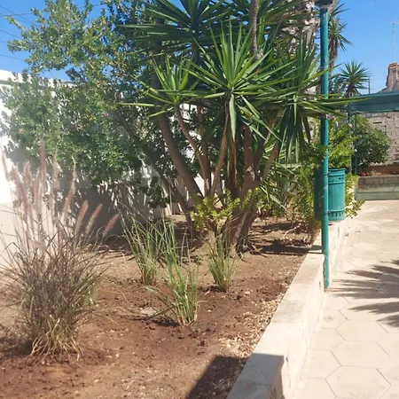 Alessandra Lecce Mare Torre Rinalda